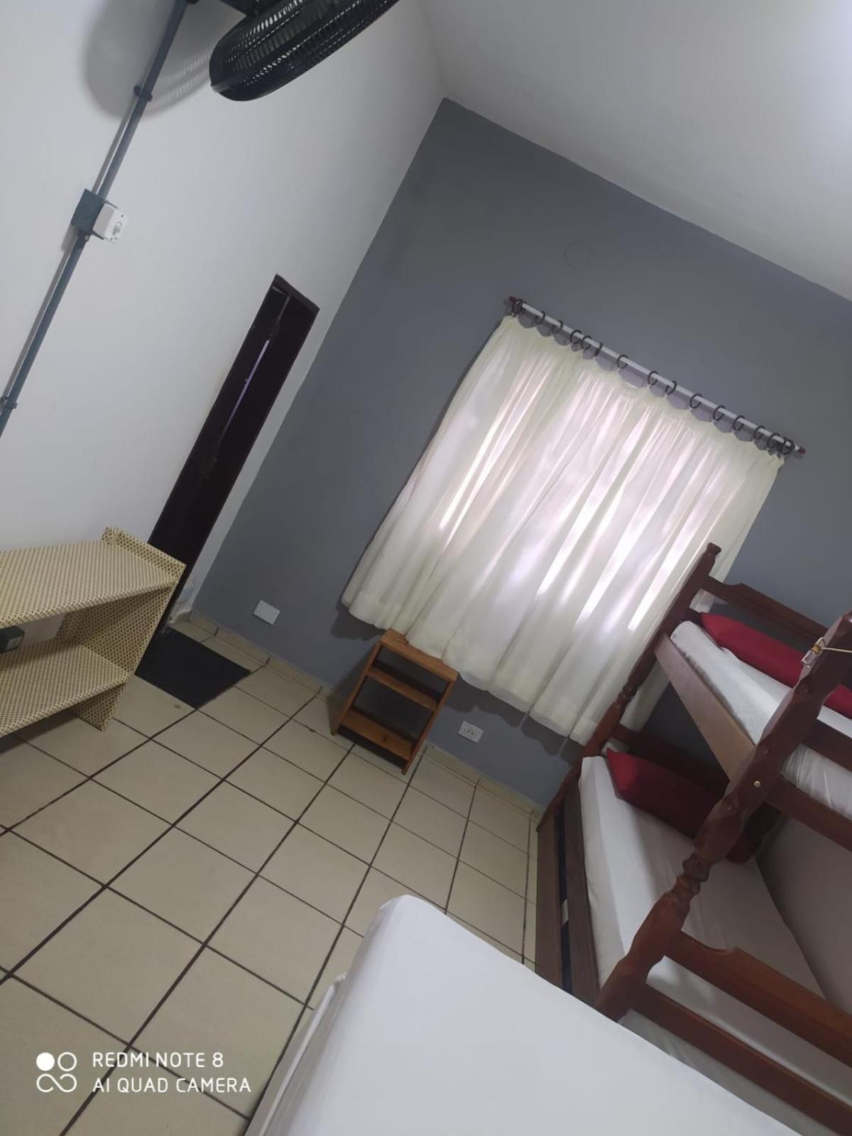 Hostel Praia Centro Itanhaem Ruang foto